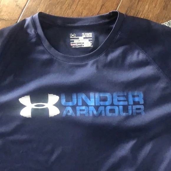 2 Under Armour Shirts - Picture 2 of 3
